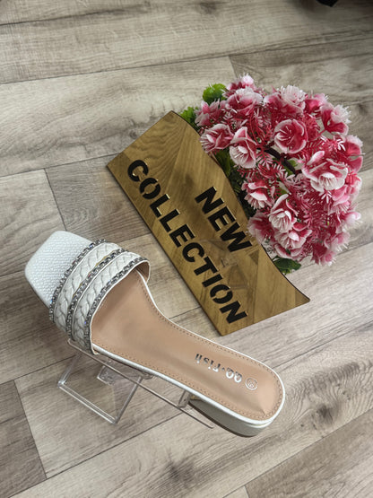 Chunky sandals