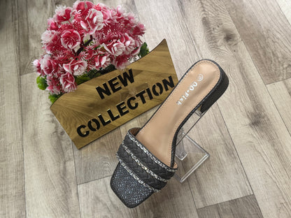 Chunky sandals