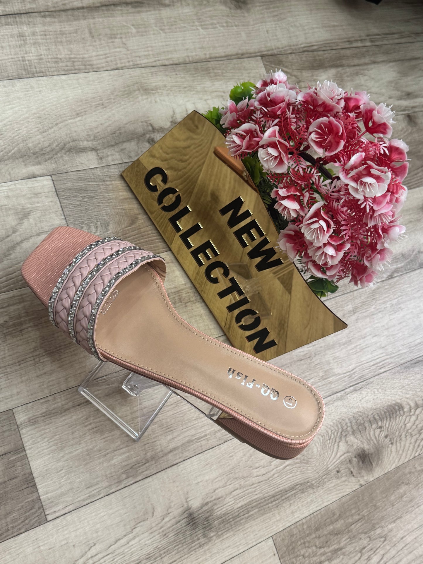 Chunky sandals